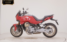 MOTO GUZZI V100マンデッロ 2024