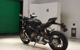 DUCATI STREETFIGHTER V4 S 2023