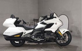 HONDA GL1800 TOUR DCT SC79