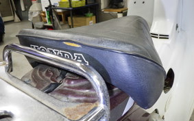 HONDA C90 SUPER CUB E