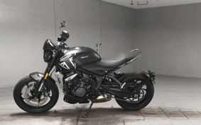 TRIUMPH TRIDENT 660 LGL10U