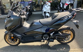 YAMAHA T-MAX 560 A 2023 SJ19J