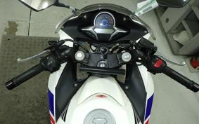 HONDA CBR250R GEN 3 MC41