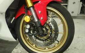 YAMAHA YZF-R7 2022 RM39J