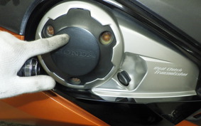 HONDA NM4 VULTUS -01 2015 RC82