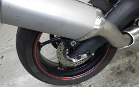 TRIUMPH DAYTONA 675 R 2015