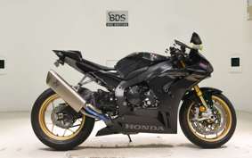 HONDA CBR1000RR R 2022 SC82