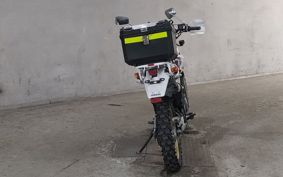 YAMAHA SEROW 225W 4JG