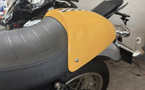TRIUMPH THRUXTON 2006 TJ9042