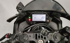 YAMAHA YZF-R3 2020 RH13J