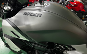 DUCATI DIAVEL 1260 2021 GE00