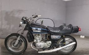 SUZUKI GT750 GT750