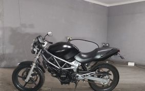 HONDA VTR 250 MC33