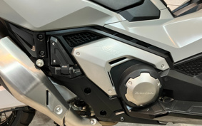 HONDA X-ADV 750 2025 RH21