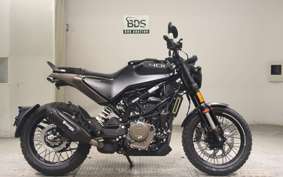 HUSQVARNA SVARTPILEN 401 2025