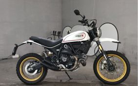 DUCATI  DUCATI  SCRAMBLER  DESERT SU RED  2017 KB01JA