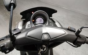 YAMAHA N-MAX 155 SG50J