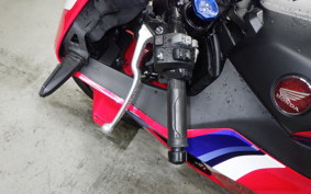 HONDA CBR600RR 2020 PC40