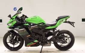 KAWASAKI ZX-25R 1981 ZX250E