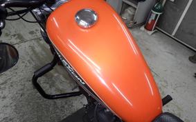 HARLEY XL883R 2005