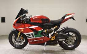 DUCATI PANIGALE V2 2025