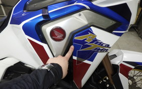 HONDA CRF1100L AFRICA TWIN DCT 2019 SD10