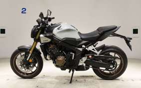 HONDA CB650R E-Clutch 2024 RH17