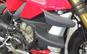 DUCATI STREETFIGHTER V4 S 2021
