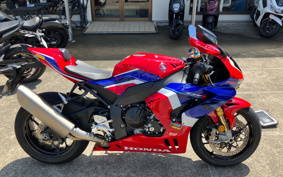 HONDA CBR1000RR-R FB SP 2020 SC82