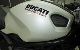 DUCATI MONSTER 696 2009