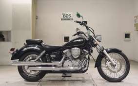 YAMAHA DRAGSTAR 250 2005 VG02J