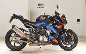 BMW M1000R 2025