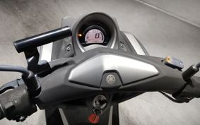 YAMAHA N-MAX 155 SG50J