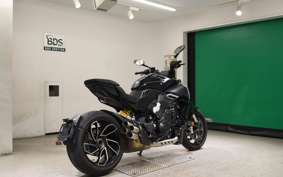 DUCATI DIAVEL V4 2023