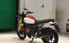 YAMAHA XSR155