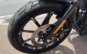 HARLEY XL883N 2017 LE2