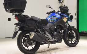 SUZUKI Vｽﾄﾛｰﾑ250