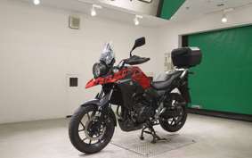 SUZUKI Vｽﾄﾛｰﾑ250