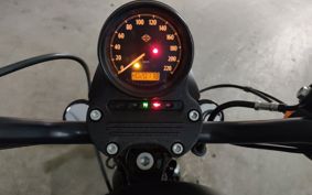 HARLEY HARLEY XL883N LE2