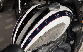 TRIUMPH ROCKET 3RI- BELL KU KNEE 2025 YBY2BJ