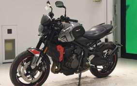 TRIUMPH TRIDENT 660 2022