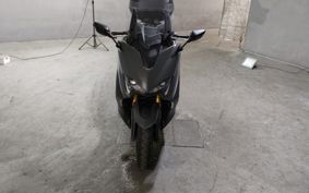 YAMAHA T-MAX 560 SJ19J