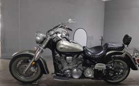 YAMAHA XV1600 ROADSTAR VP07