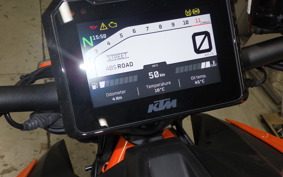 KTM 1290 SUPER DUKE R EVO