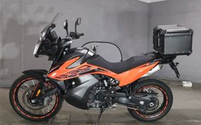 KTM 890 ADVENTURE	 2023 TS640