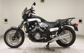 YAMAHA VMAX 2018