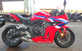 HONDA CBR650R E-Clutch 2024 RH17