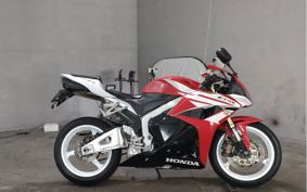 HONDA CBR600RR PC40