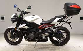 TRIUMPH STREET TRIPLE R 2018