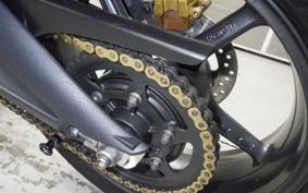 TRIUMPH STREET TRIPLE 2011